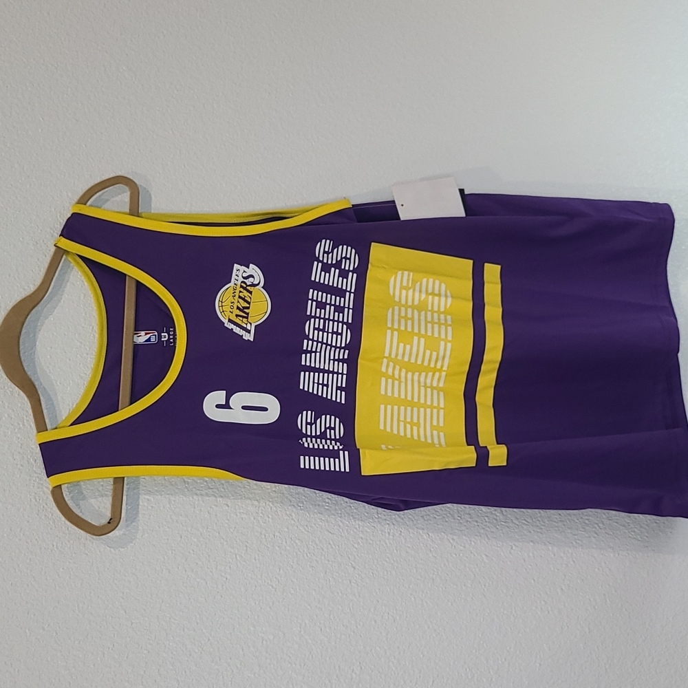 NWT NBA #6 James Los Angeles Lakers jersey tank large